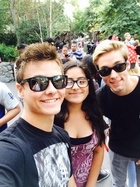 Peyton Meyer : TI4U1430213401.jpg