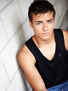 Peyton Meyer : peyton-meyer-1412701109.jpg