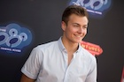 Peyton Meyer : peyton-meyer-1466811529.jpg