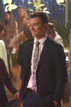 Peyton Meyer : peyton-meyer-1557630361.jpg