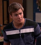 Peyton Meyer : peyton-meyer-1601139167.jpg