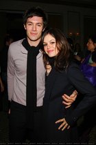 Rachel Bilson : TI4U_u1141316514.jpg