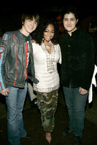 Raven-Symoné : TI4U_u1159210432.jpg