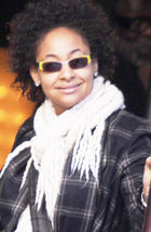 Raven-Symoné : raven-symon-1364927733.jpg