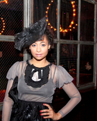 Raven-Symoné : raven-symon-1365088798.jpg