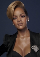 Rihanna : rihanna-1326482850.jpg