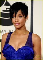 Rihanna : rihanna-1326657845.jpg