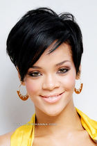Rihanna : rihanna-1366484964.jpg