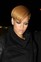 Rihanna : rihanna_1260922905.jpg