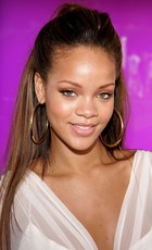 Rihanna : rihanna_1261064698.jpg