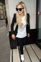 Rita Ora : rita-ora-1380139332.jpg