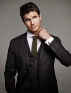 Robbie Amell : robbie-amell-1423509459.jpg