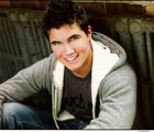 Robbie Amell : robbieamell_1216760207.jpg