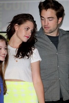 Robert Pattinson : TI4U1428865279.jpg