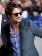 Robert Pattinson : robert-pattinson-1315907927.jpg