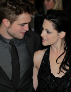 Robert Pattinson : robert-pattinson-1321748647.jpg