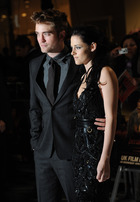 Robert Pattinson : robert-pattinson-1365620331.jpg