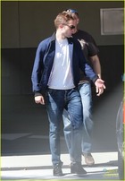 Robert Pattinson : robert-pattinson-1376844912.jpg