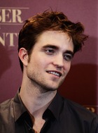 Robert Pattinson : robert-pattinson-1379802550.jpg