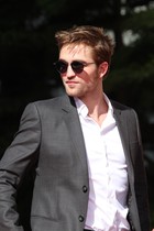 Robert Pattinson : robert-pattinson-1379803051.jpg