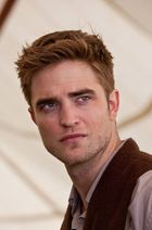 Robert Pattinson : robert-pattinson-1379803437.jpg