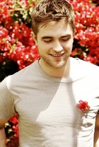 Robert Pattinson : robert-pattinson-1379803799.jpg