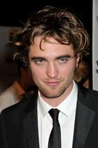 Robert Pattinson : robert_pattinson_1225210476.jpg