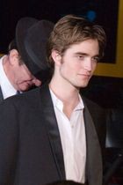 Robert Pattinson : robert_pattinson_1238184765.jpg