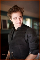 Robert Pattinson : robert_pattinson_1283832262.jpg