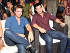 Robert Pattinson : taylor_lautner_1289328839.jpg