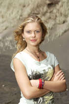 Rose McIver : rosemciver_1283474647.jpg