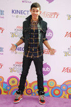 Roshon Fegan : roshonfegan_1299795193.jpg