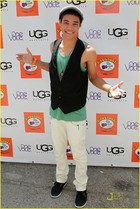 Roshon Fegan : roshonfegan_1299795219.jpg