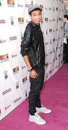 Roshon Fegan : roshonfegan_1299795267.jpg