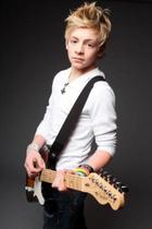 Ross Lynch : ross-lynch-1330987220.jpg