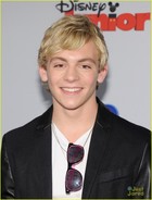 Ross Lynch : ross-lynch-1372708363.jpg