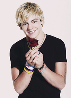 Ross Lynch : ross-lynch-1385730742.jpg