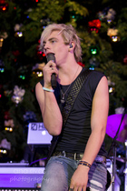 Ross Lynch : ross-lynch-1392672814.jpg