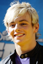 Ross Lynch : ross-lynch-1408465266.jpg