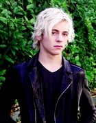 Ross Lynch : ross-lynch-1427824941.jpg