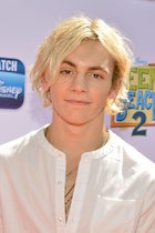 Ross Lynch : ross-lynch-1450054441.jpg