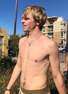 Ross Lynch : ross-lynch-1618820938.jpg