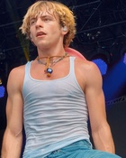 Ross Lynch : ross-lynch-1662418094.jpg