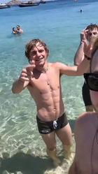 Ross Lynch : ross-lynch-1687535793.jpg