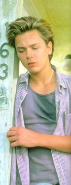 River Phoenix : rp90010.jpg