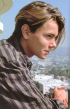 River Phoenix : rp90035.jpg