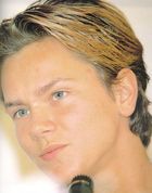 River Phoenix : rp90075.jpg