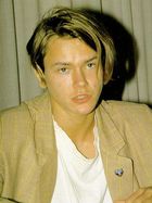 River Phoenix : rp90411.jpg