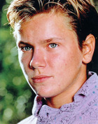 River Phoenix : rphoenix_1228073655.jpg