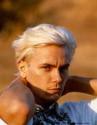 River Phoenix : rphoenix_1234845885.jpg